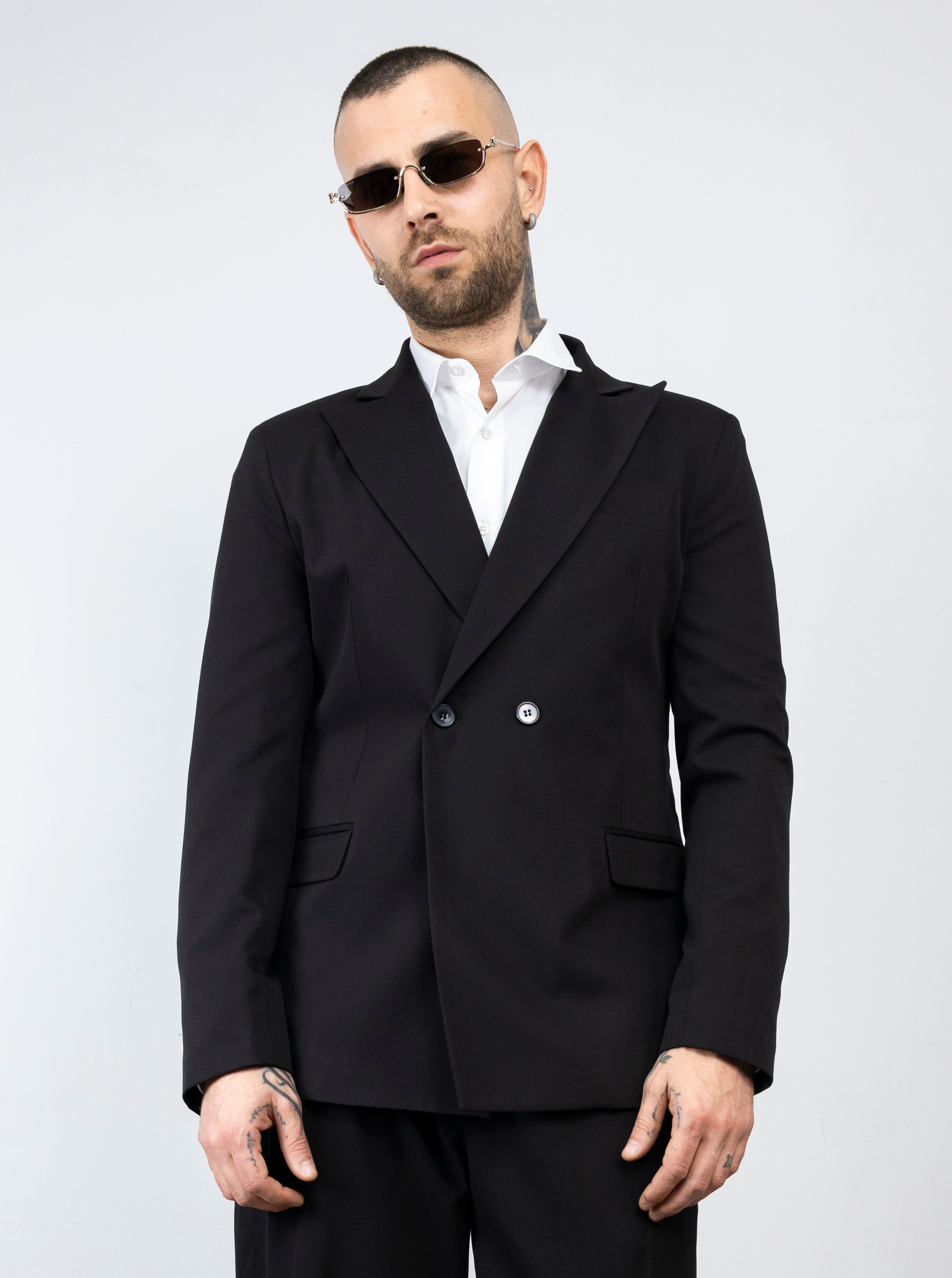 Abito  elegante due bottoni