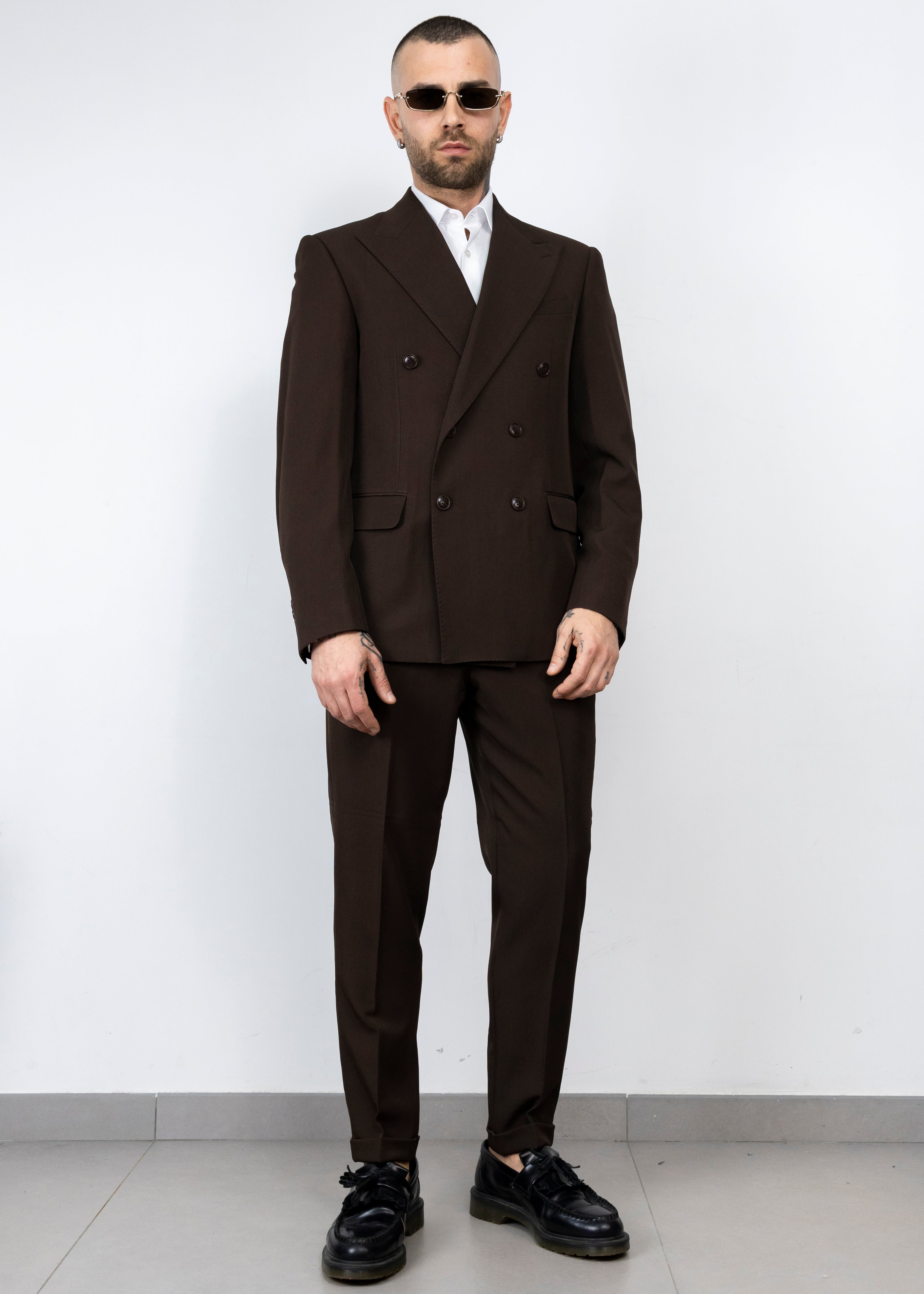 Abito elegante sei bottoni
