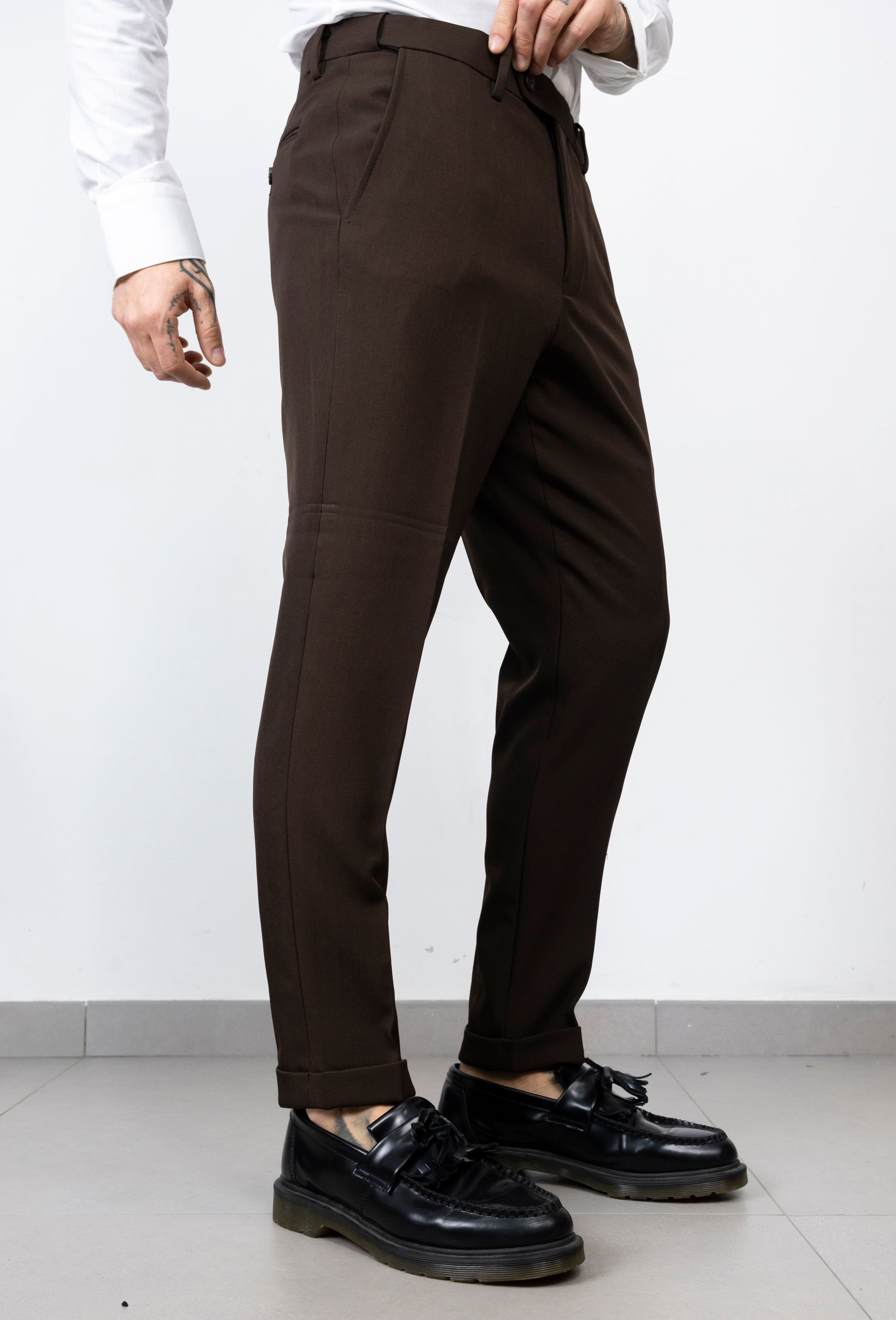 Abito elegante sei bottoni