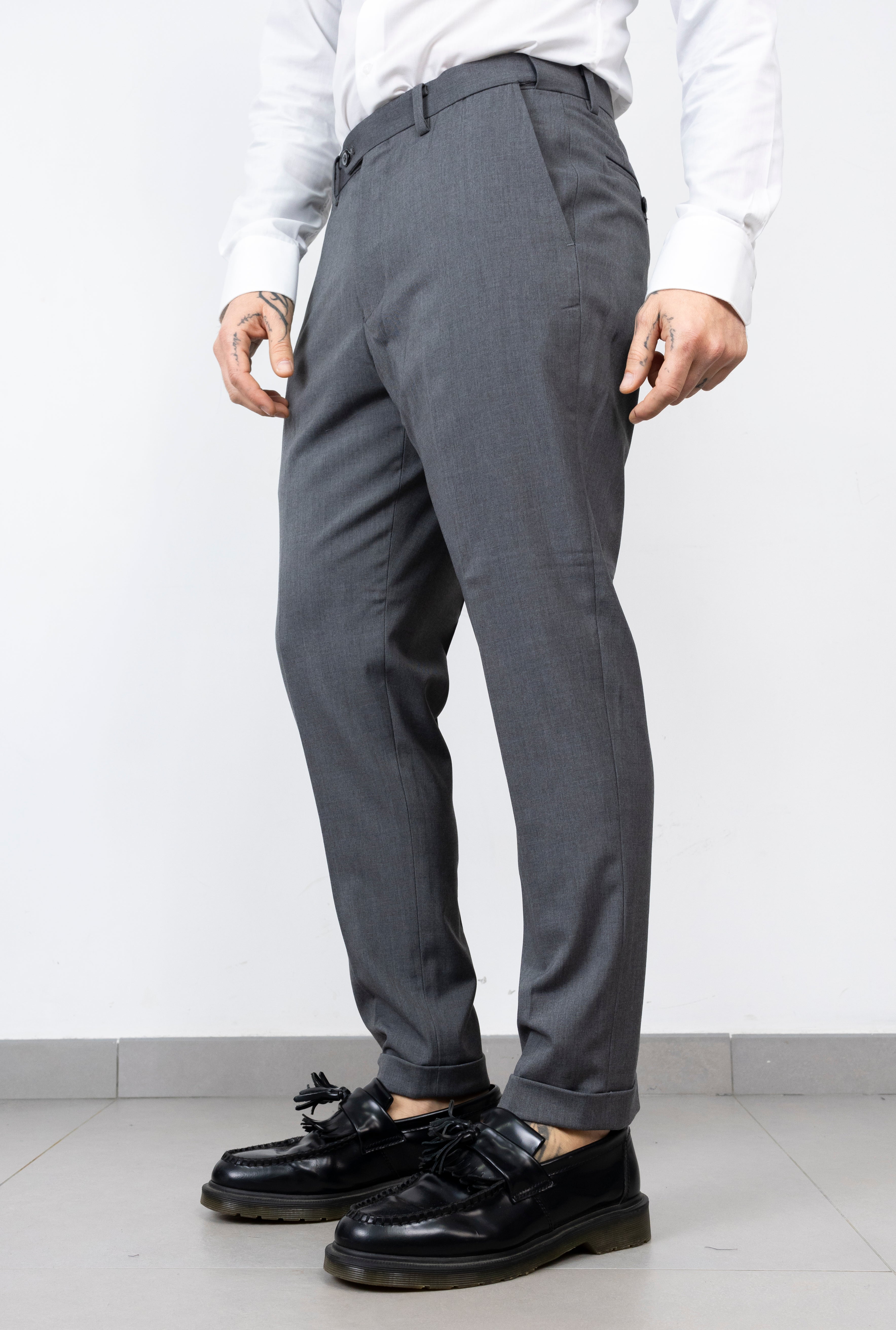 Abito elegante sei bottoni