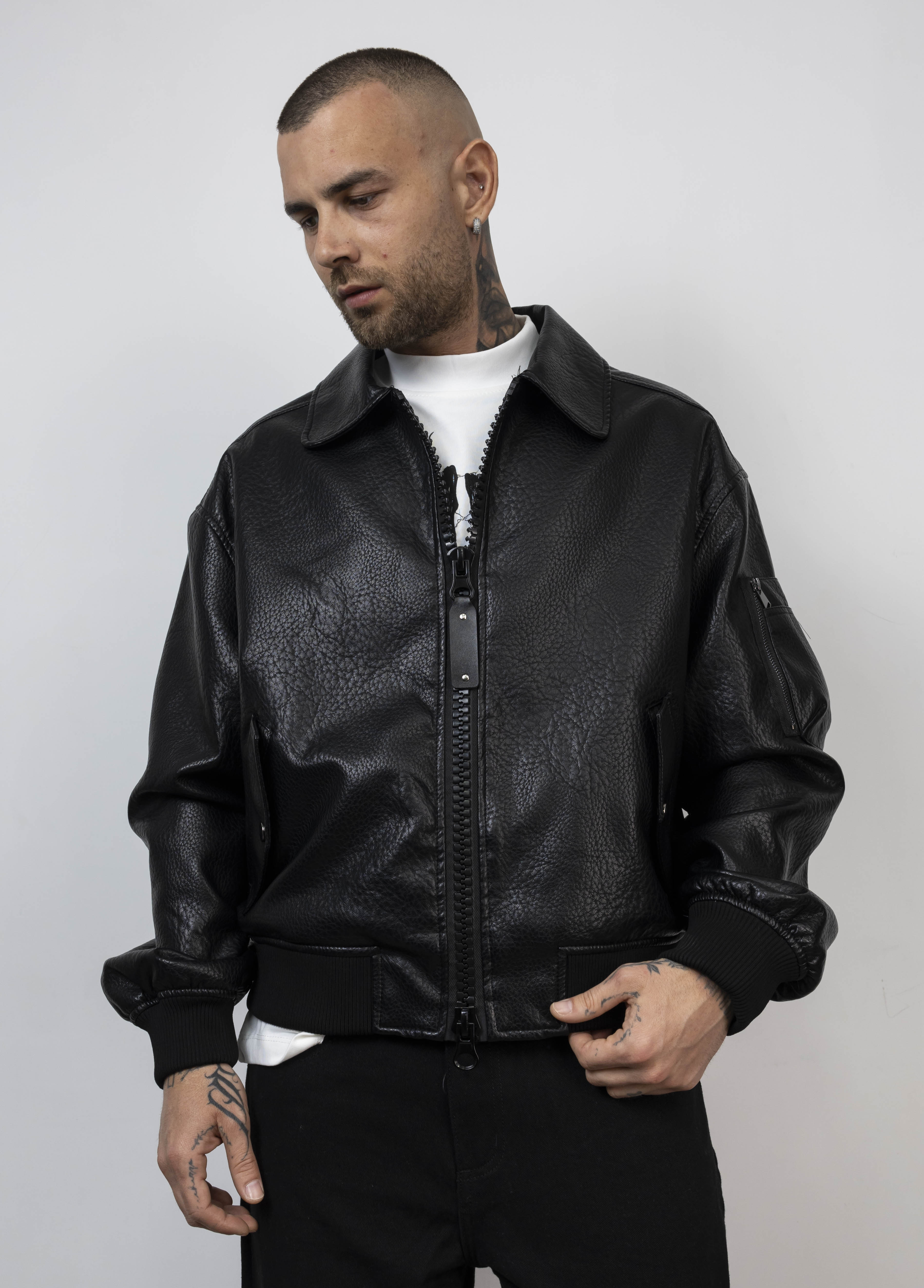 Jacket holt