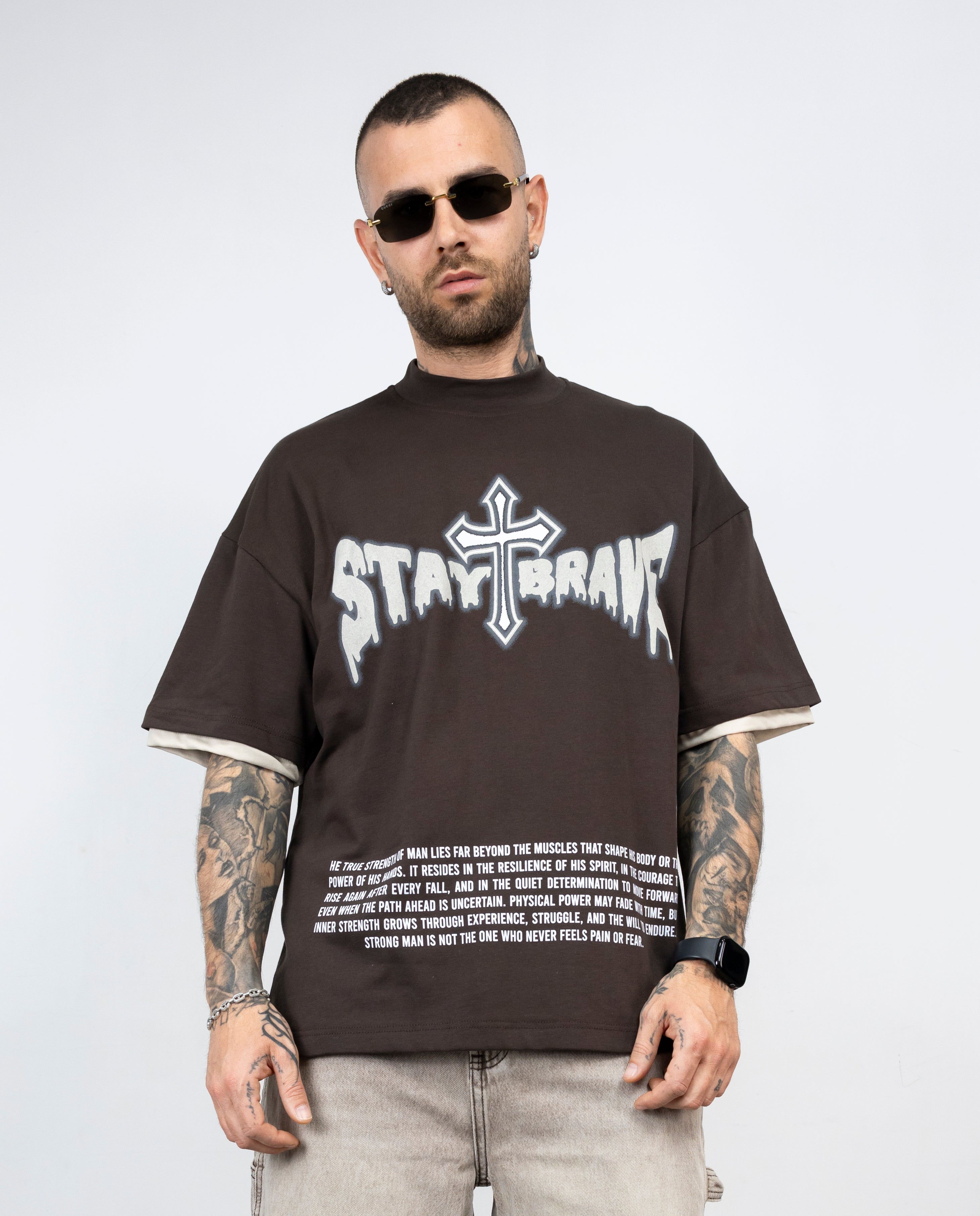 T-shirt cross