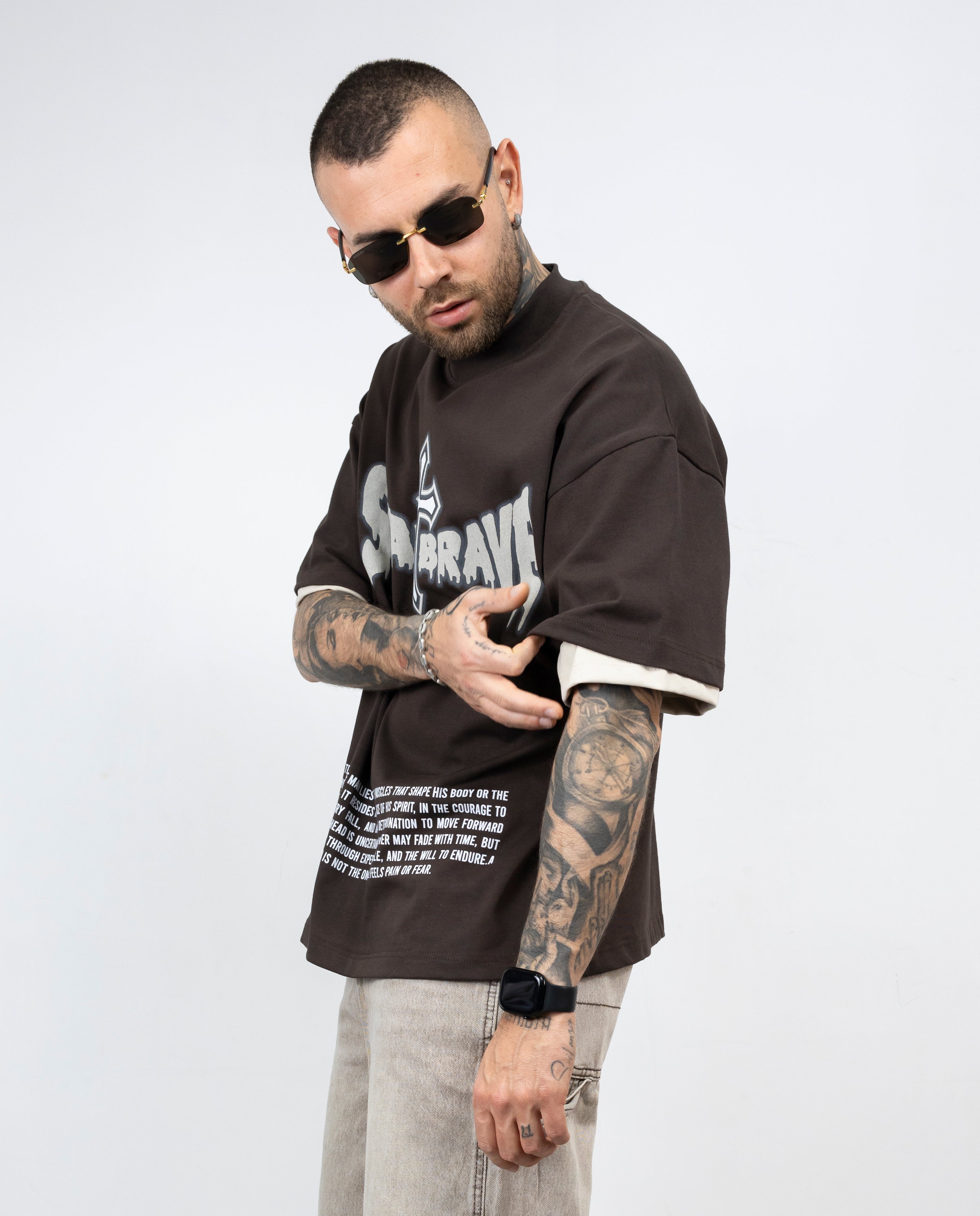 T-shirt cross