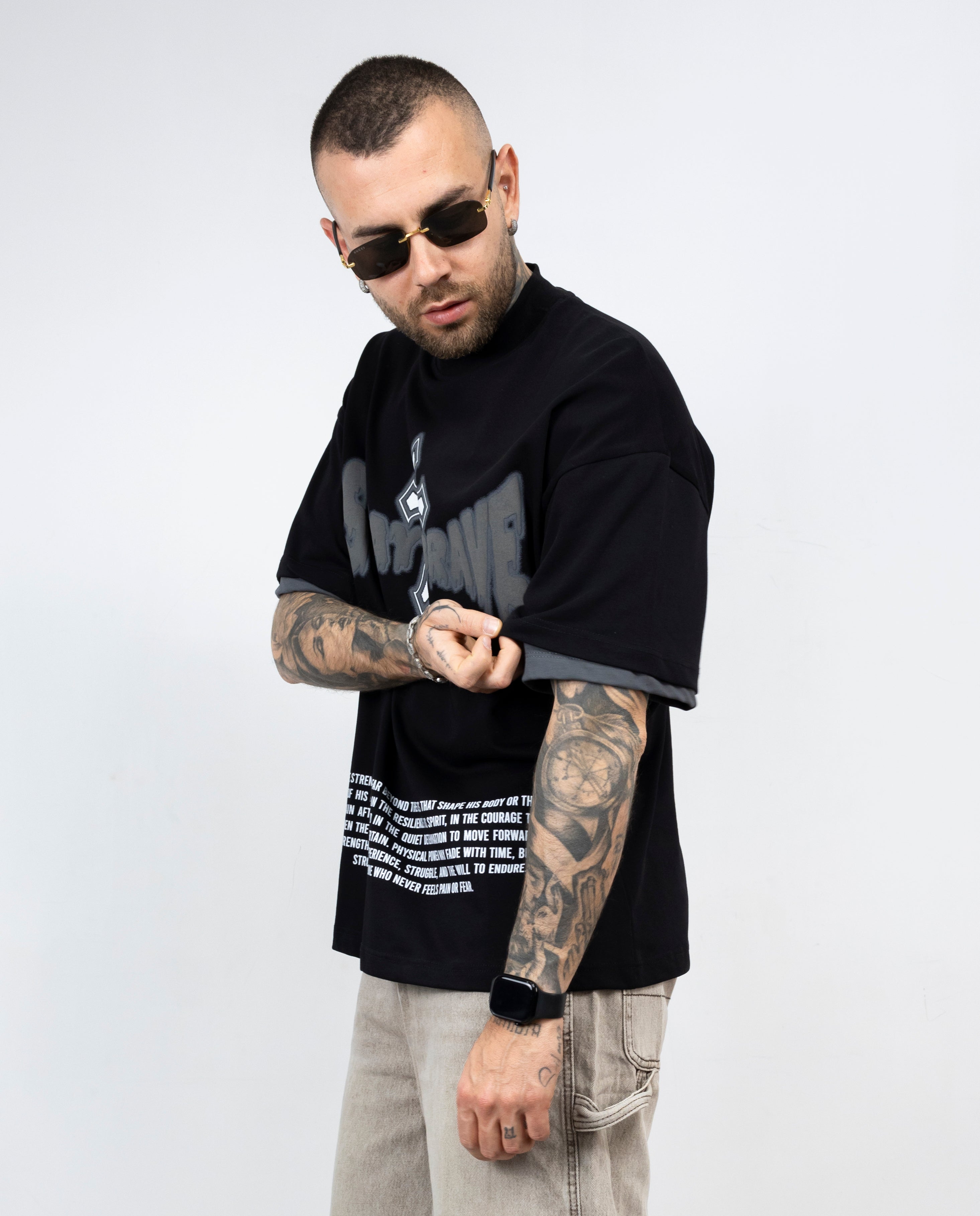 T-shirt cross