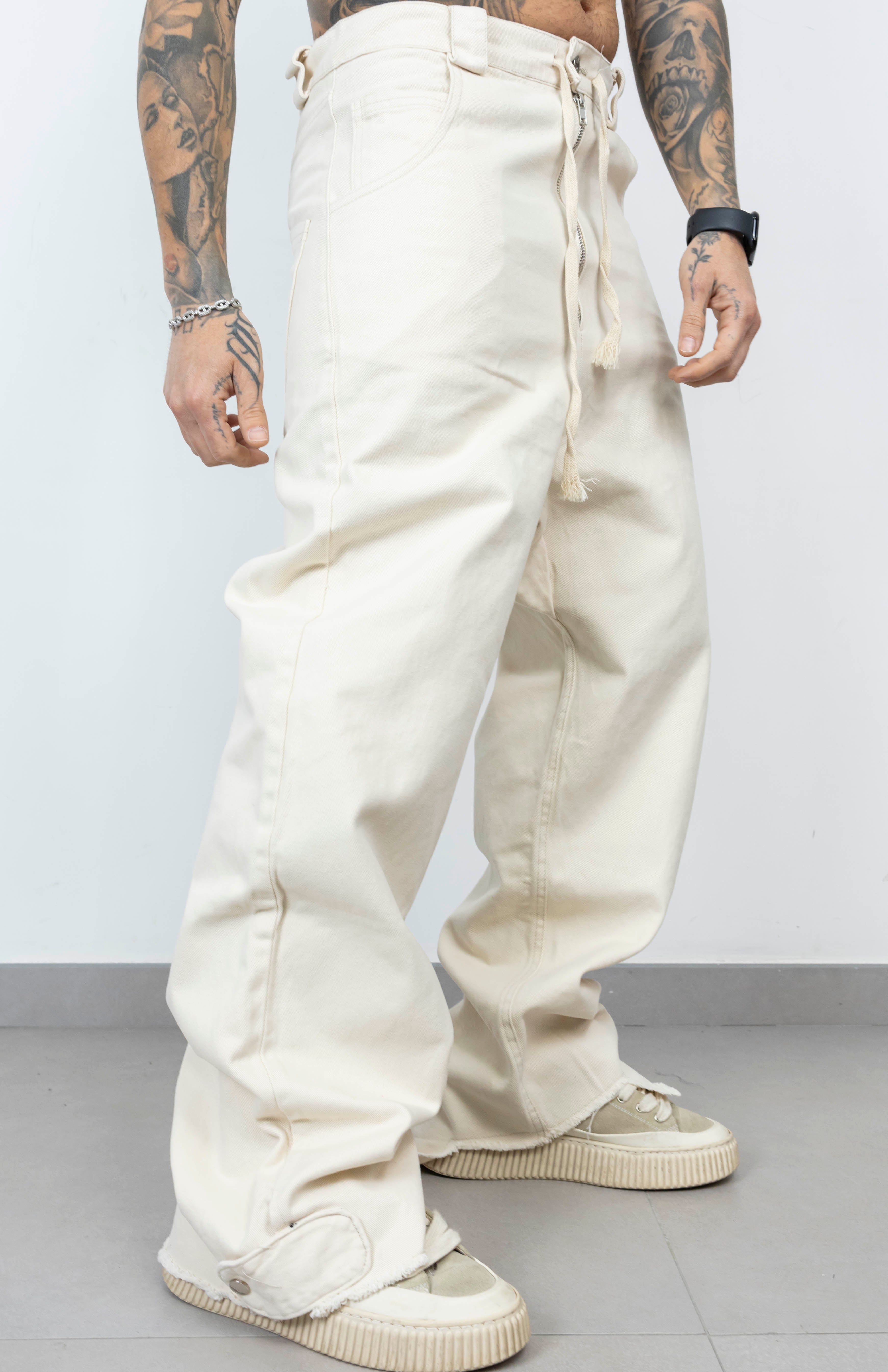 Pant over laccio