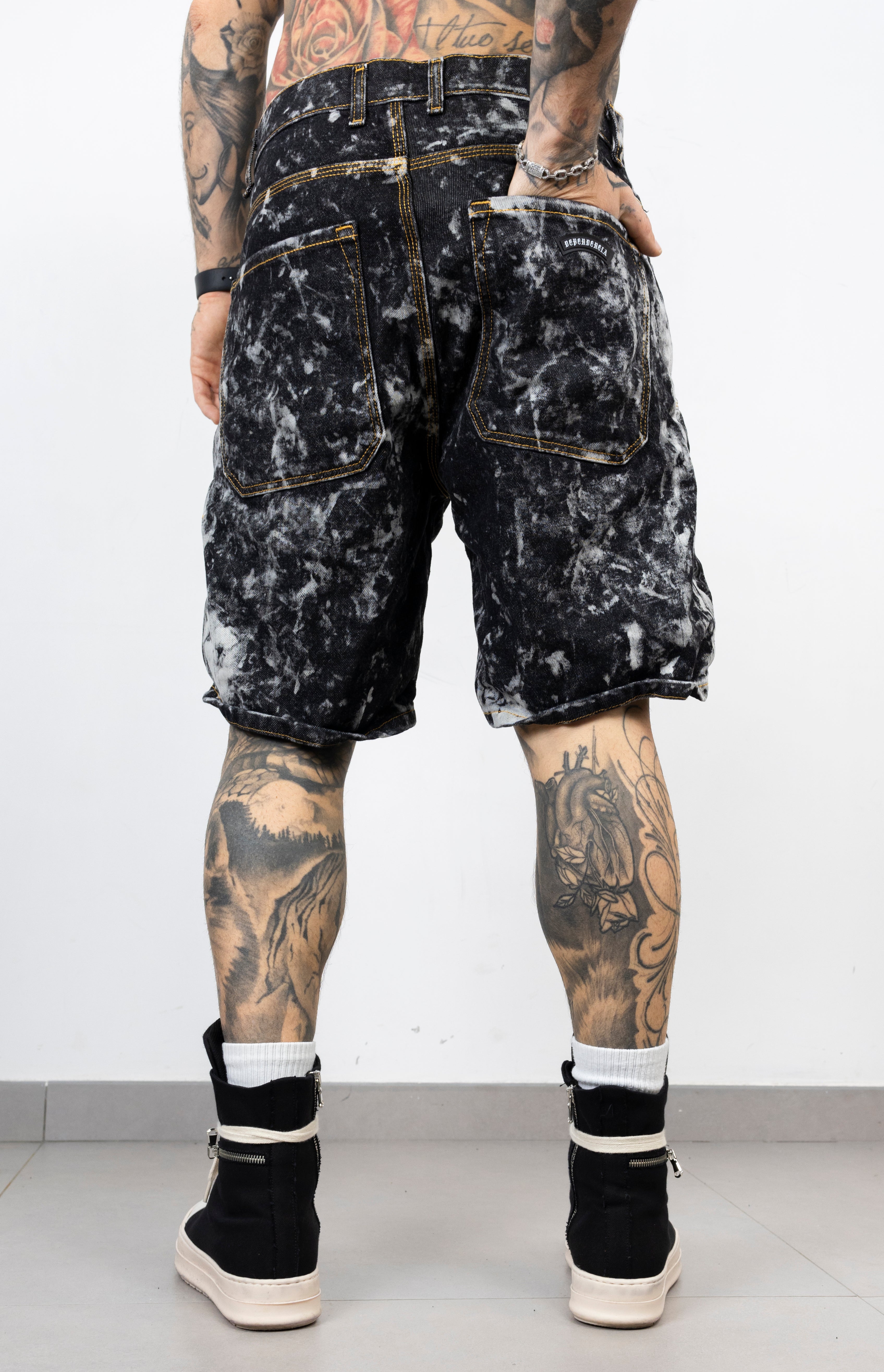Short osaka task grey