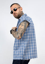 Camicia smanicata taglio vivo