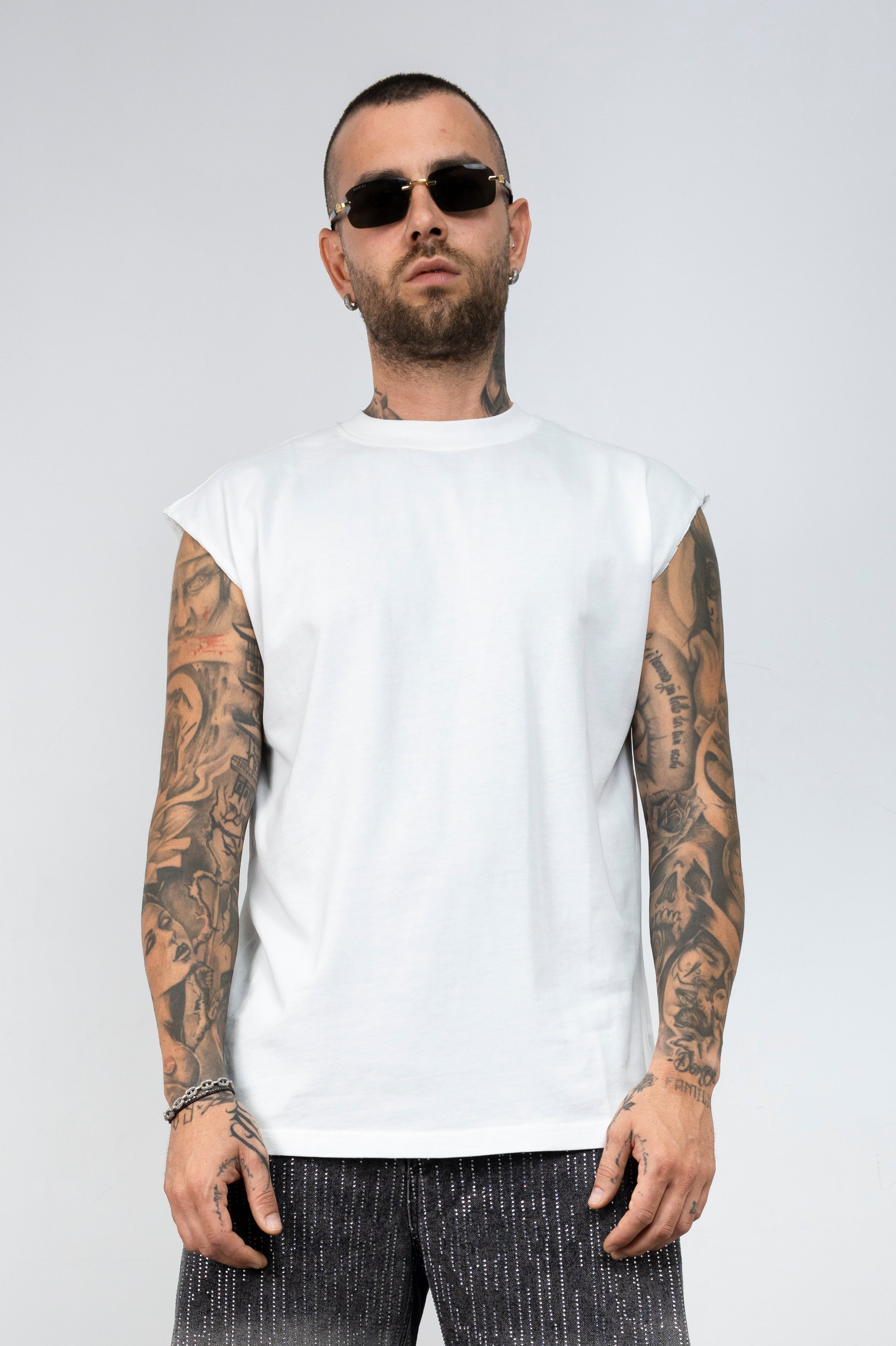 T-shirt smanicata oversize NEW