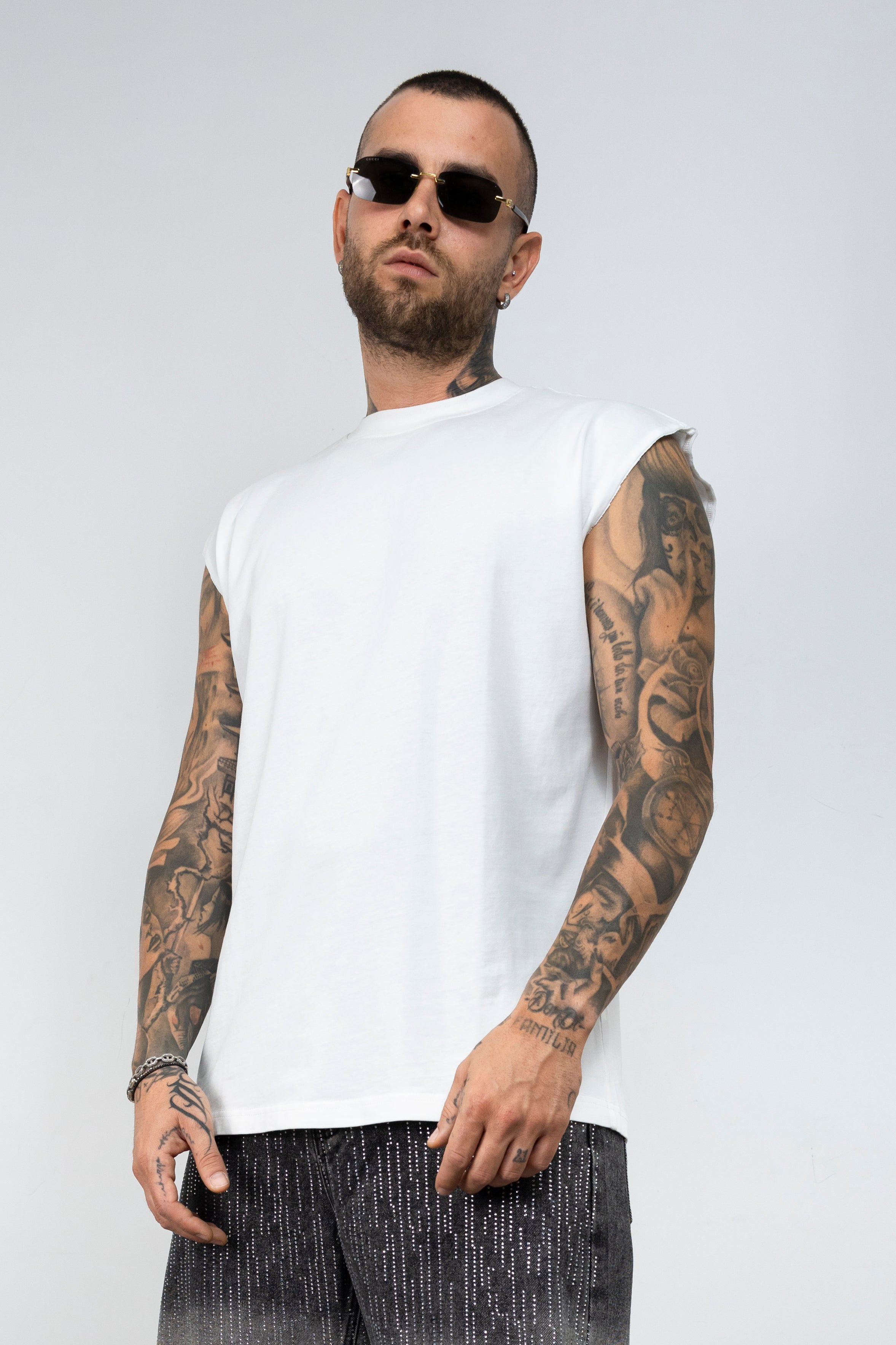 T-shirt smanicata oversize NEW