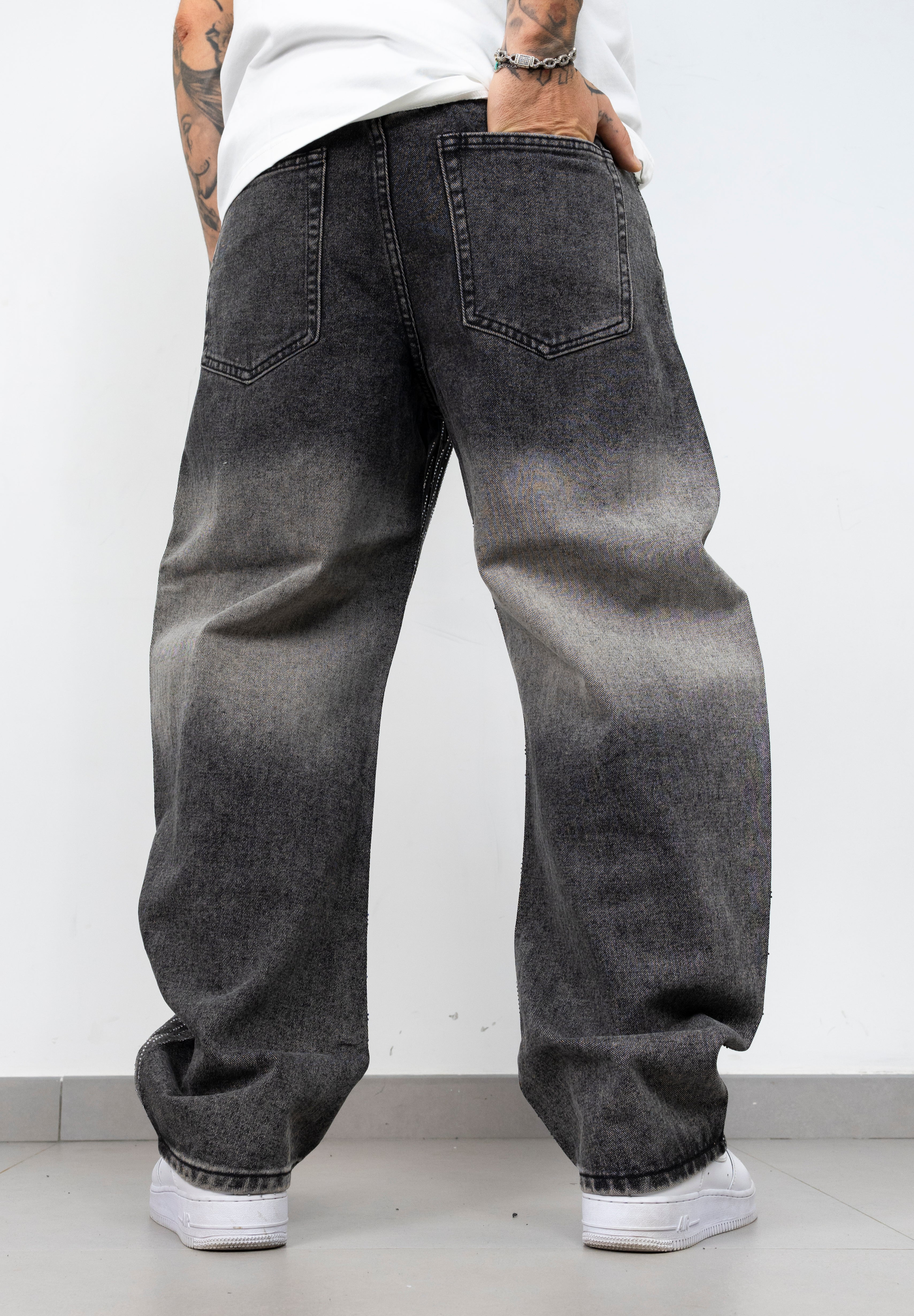 Jeans Wide Leg Nero con Strass e Lavaggio Sfumato