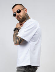 T-shirt saint man