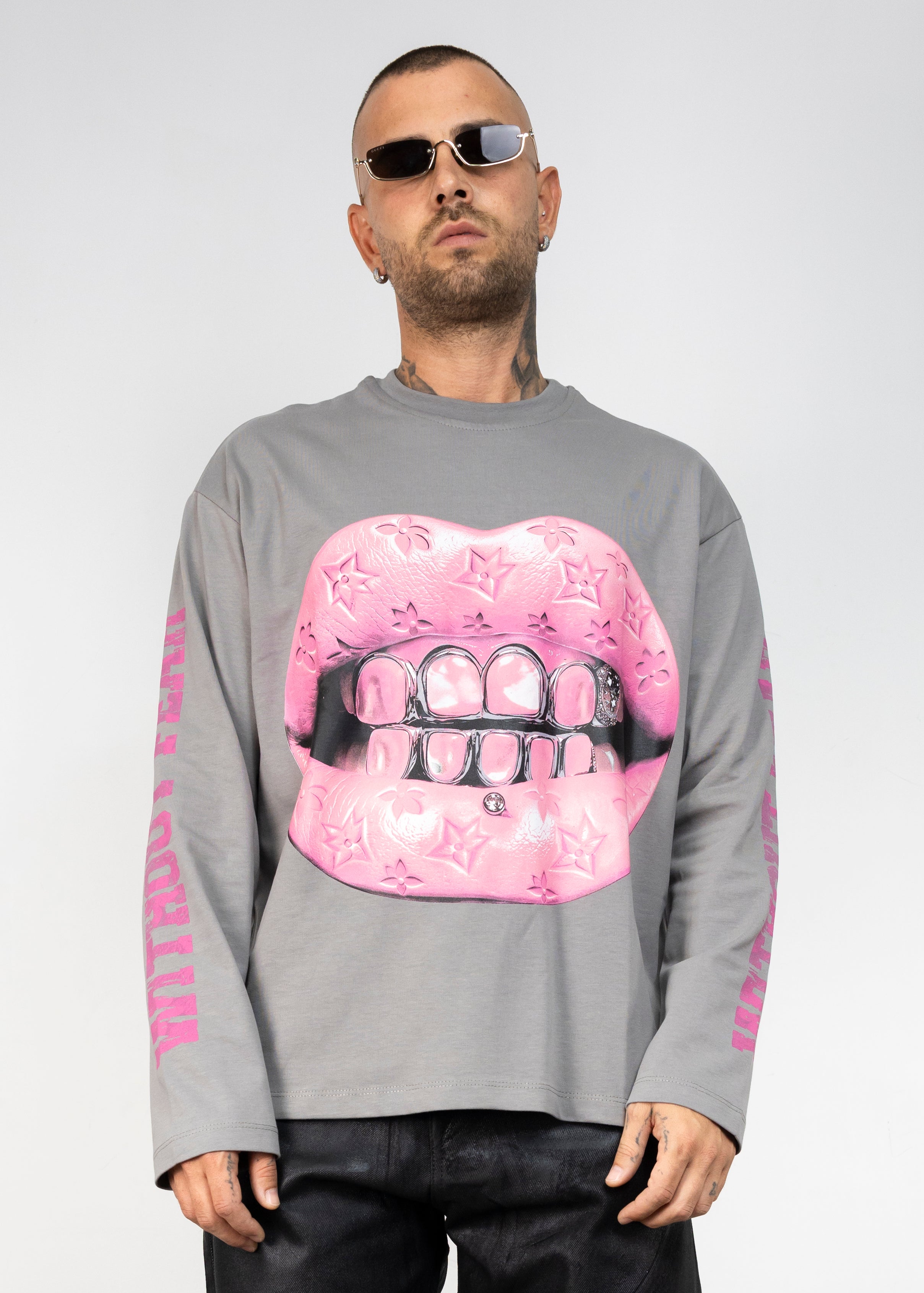 Long Sleeve Pink Mouth