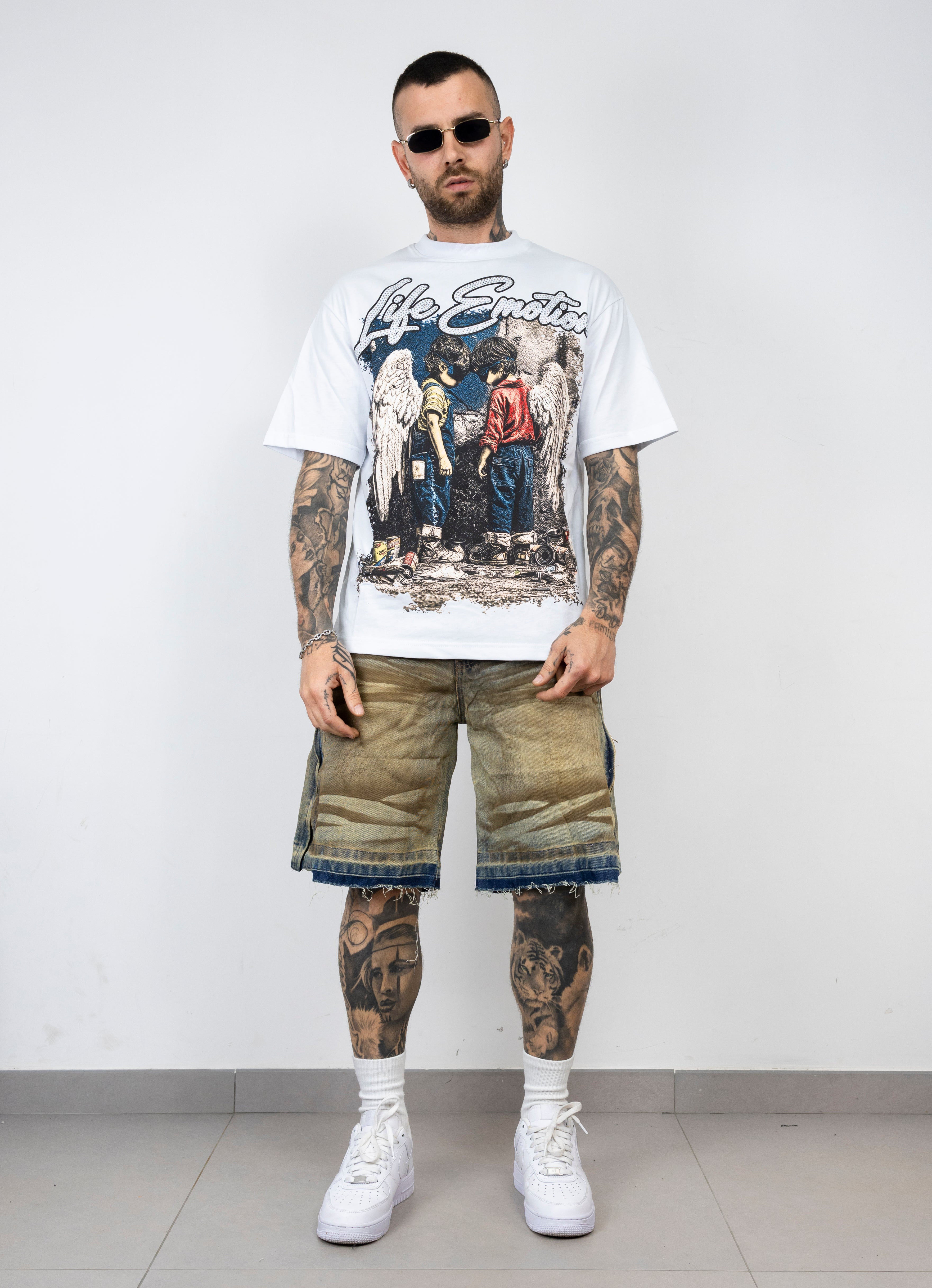 T-shirt life emotion