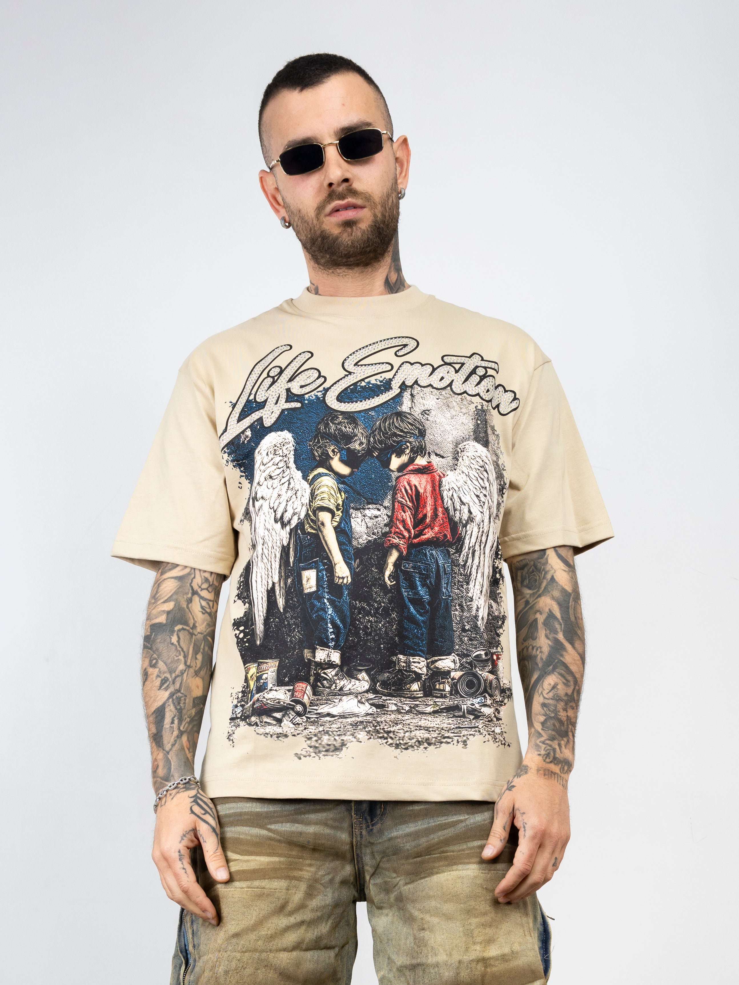 T-shirt life emotion