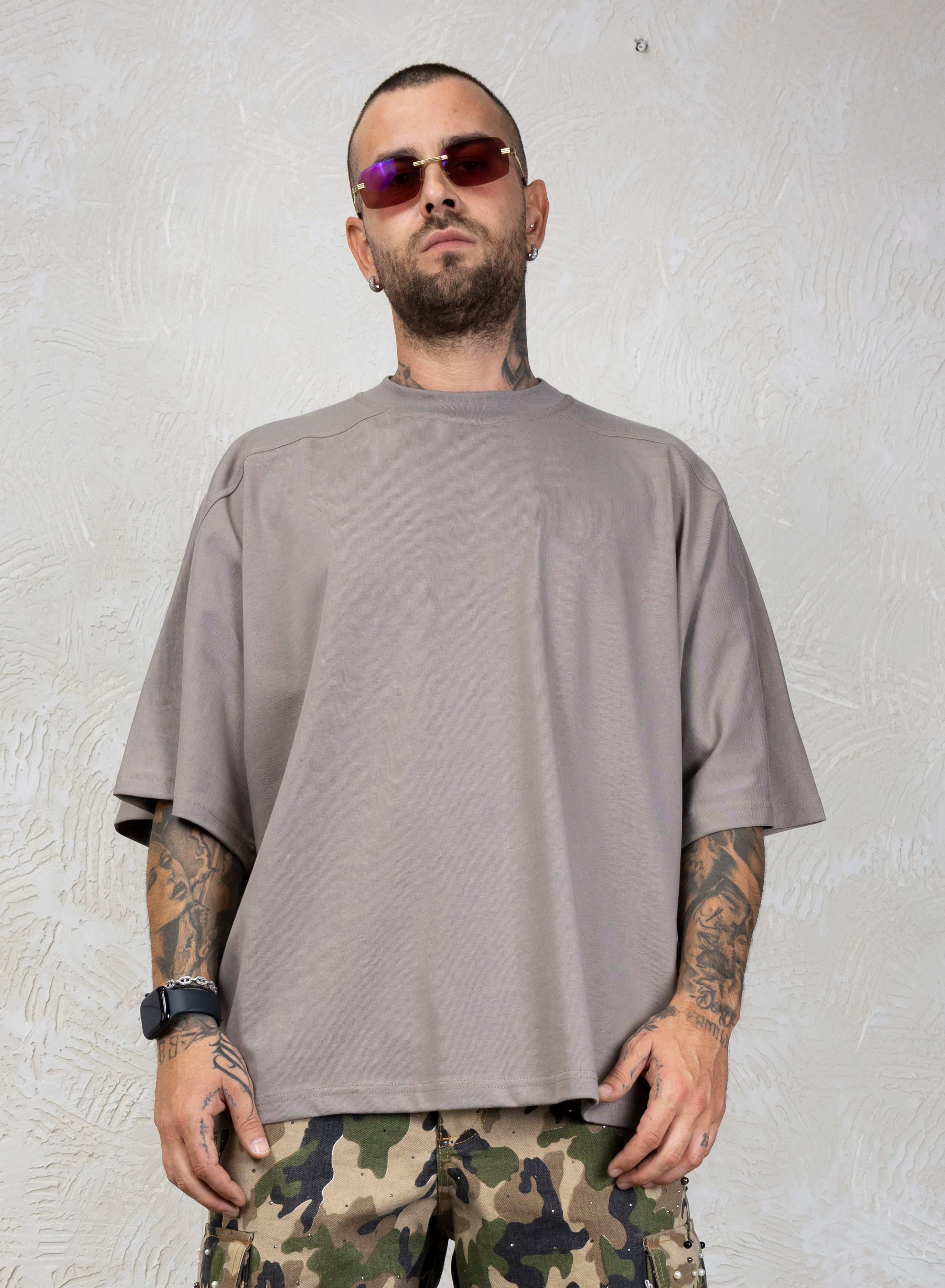 T-Shirt Over Bodrum