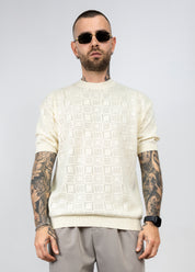 Maglia in filo ricamata