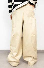 Pant. extra cut
