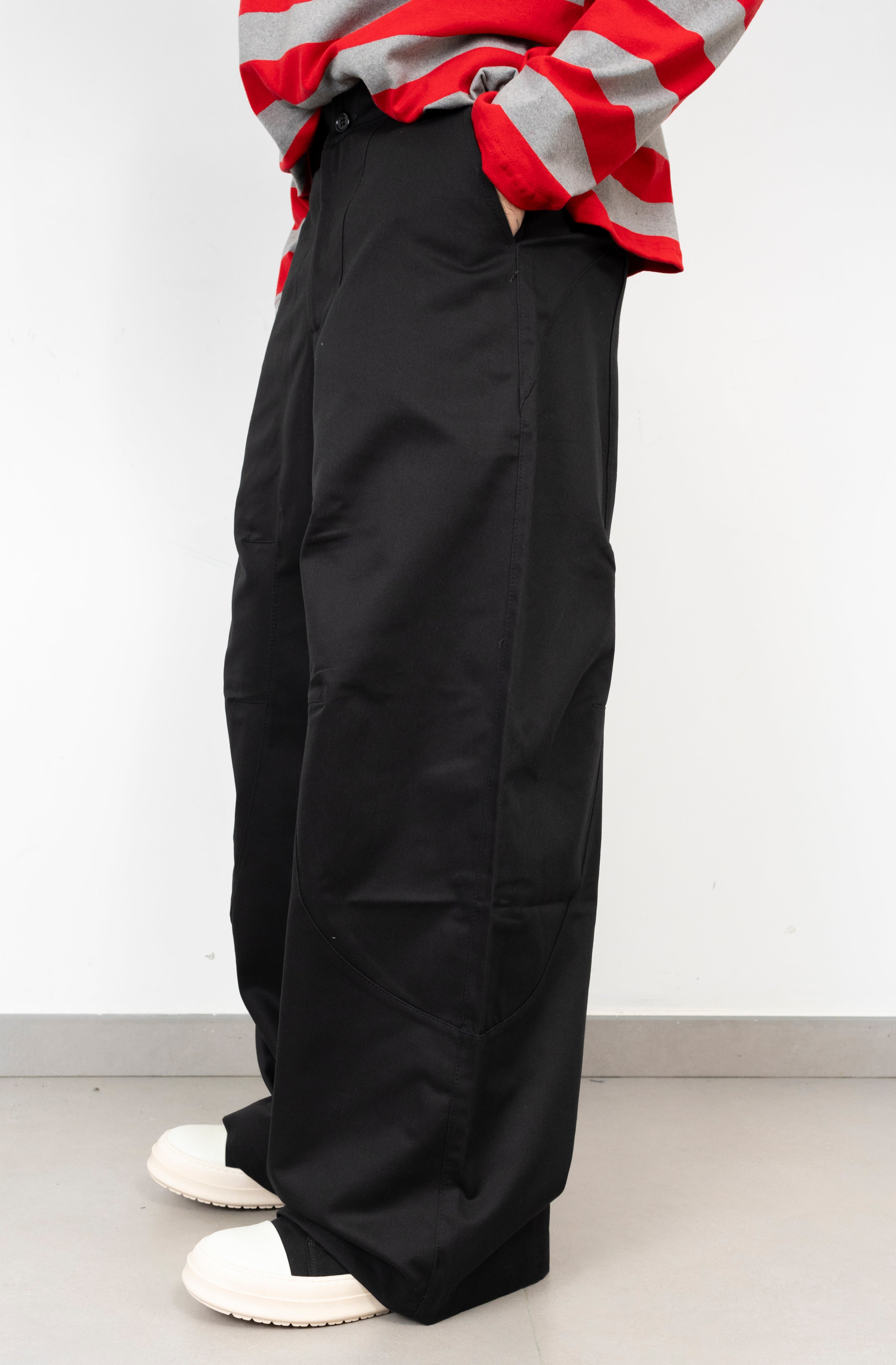 Pant. extra cut