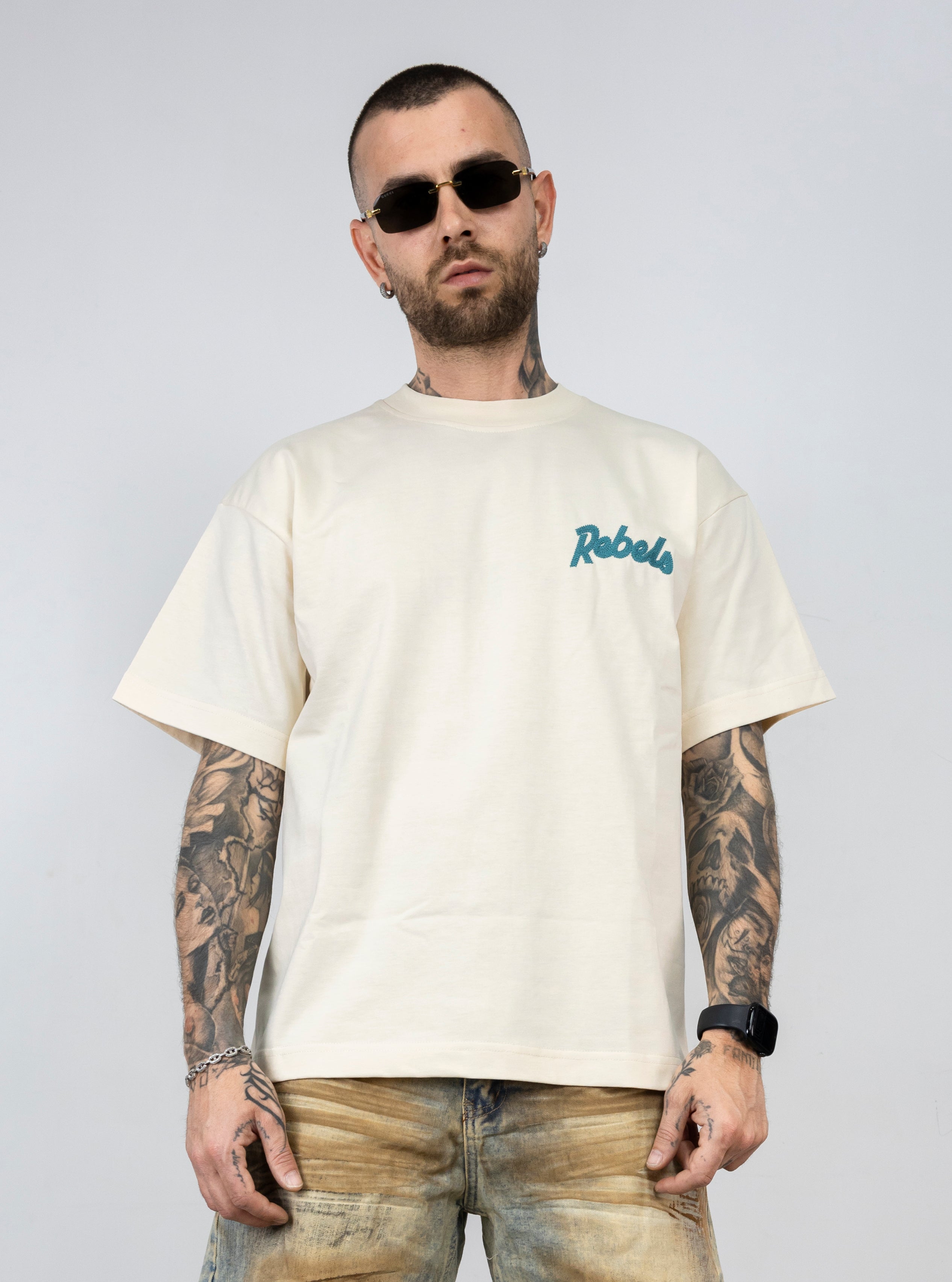 T-shirt rebels