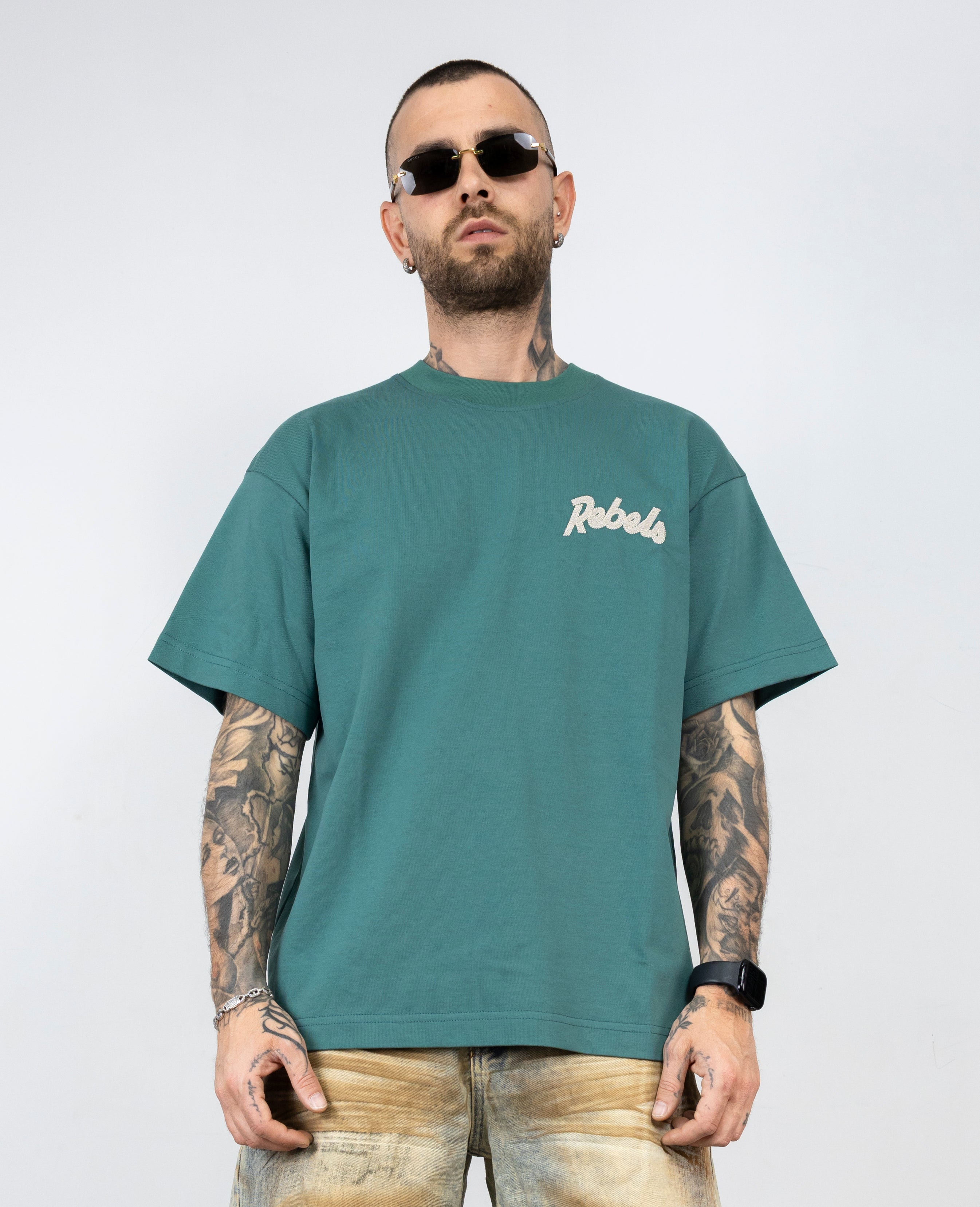 T-shirt rebels
