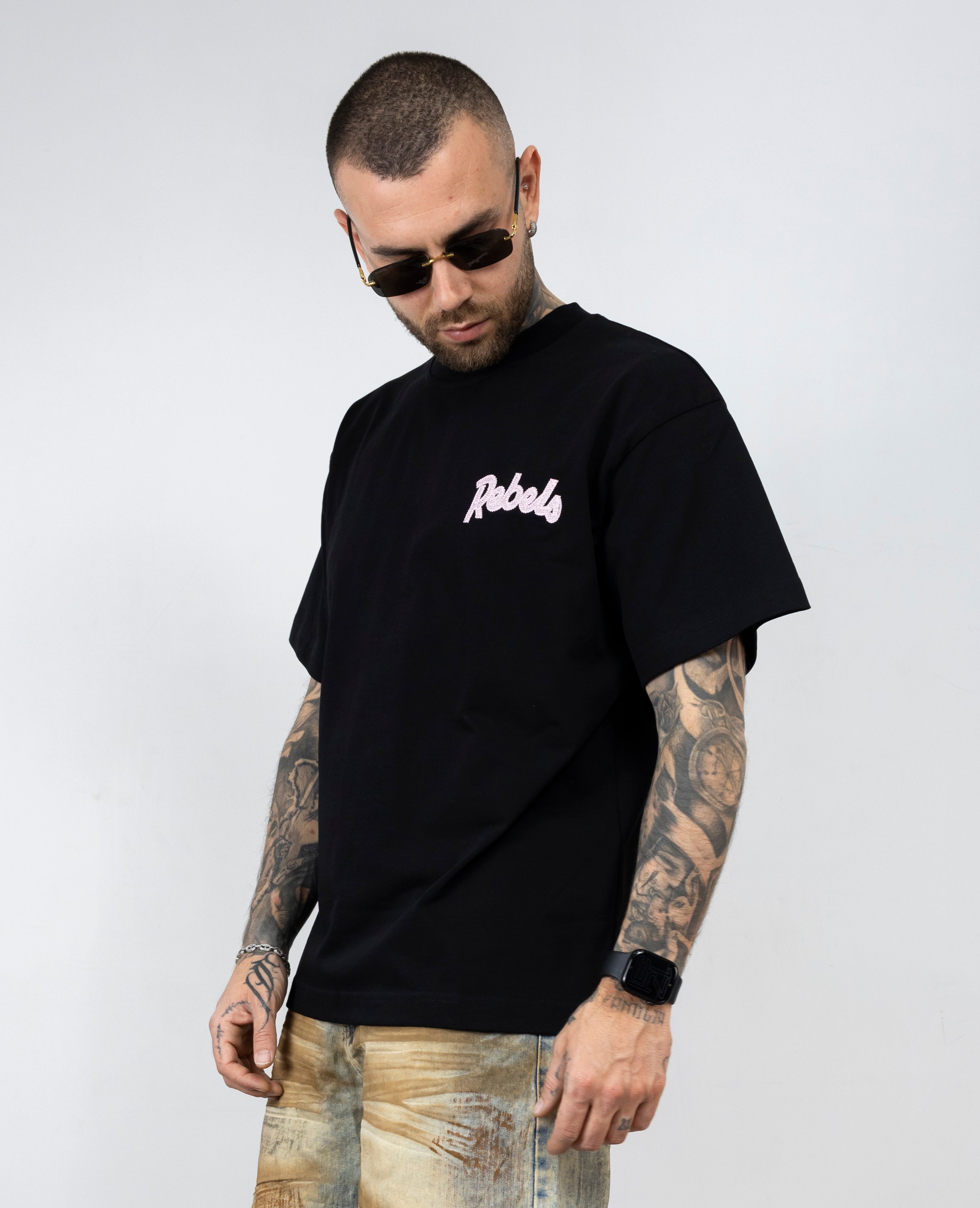 T-shirt rebels
