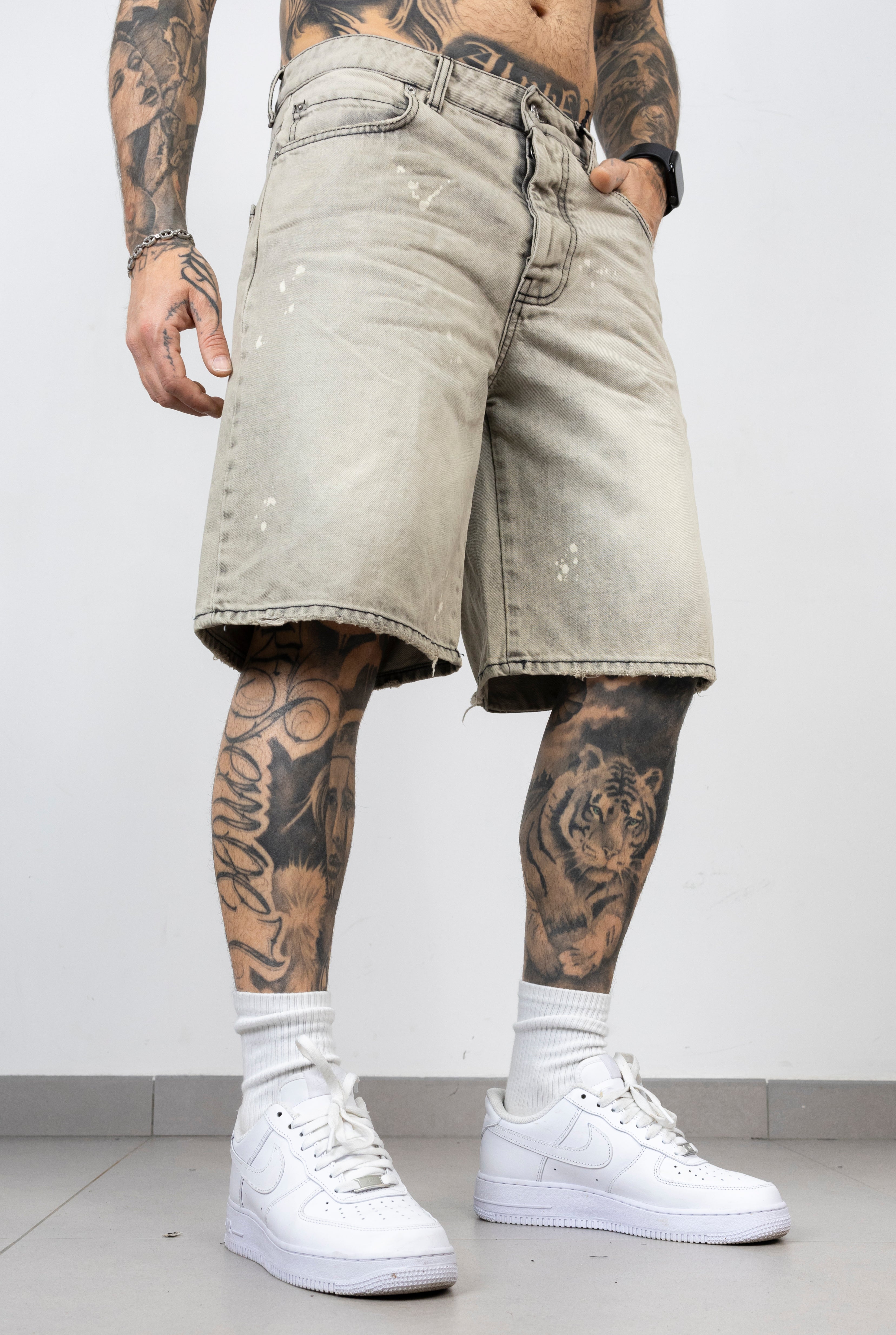 Short old-jn
