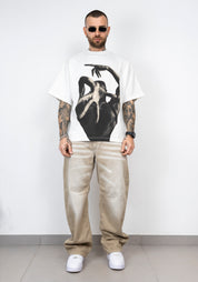 T-shirt over rich