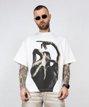 T-shirt over rich