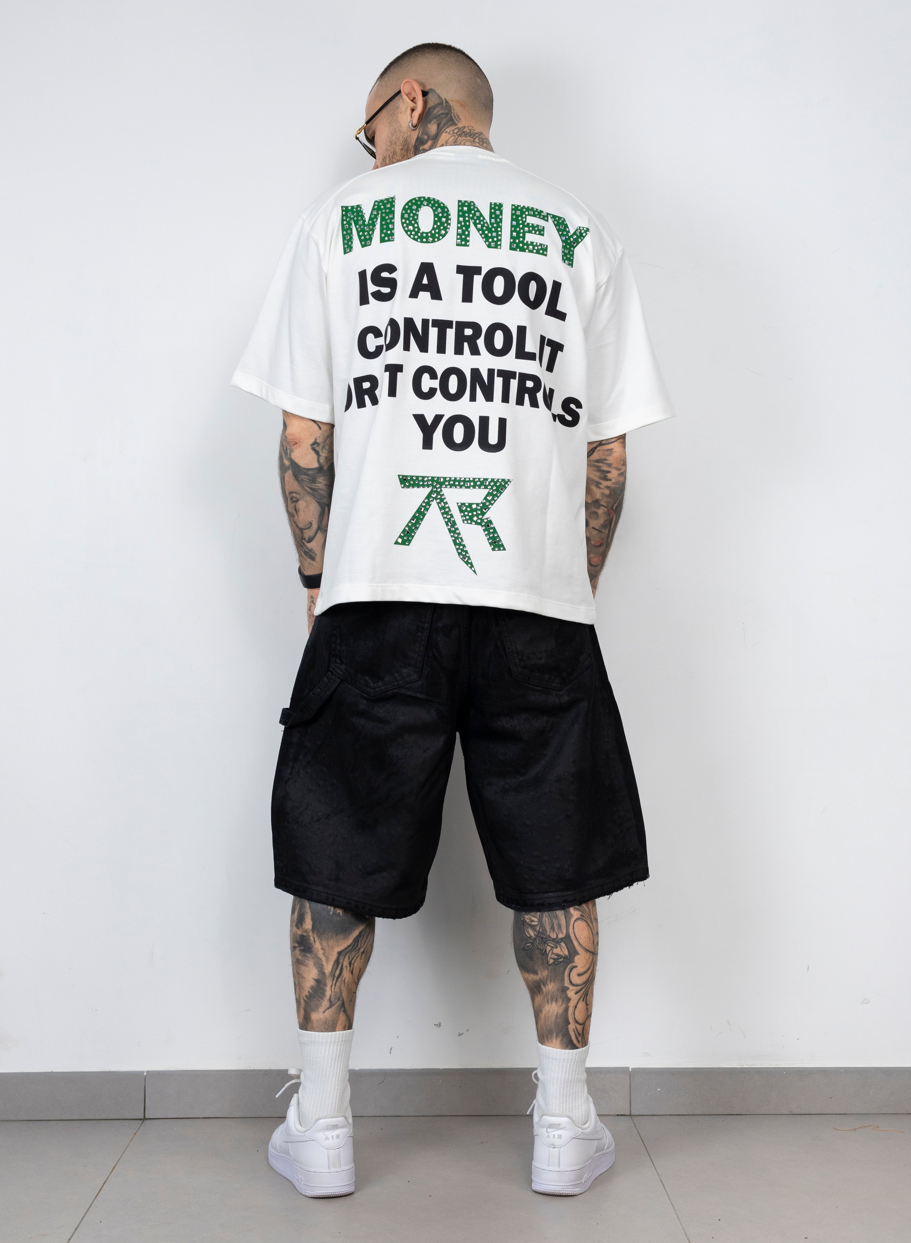 T-shirt money
