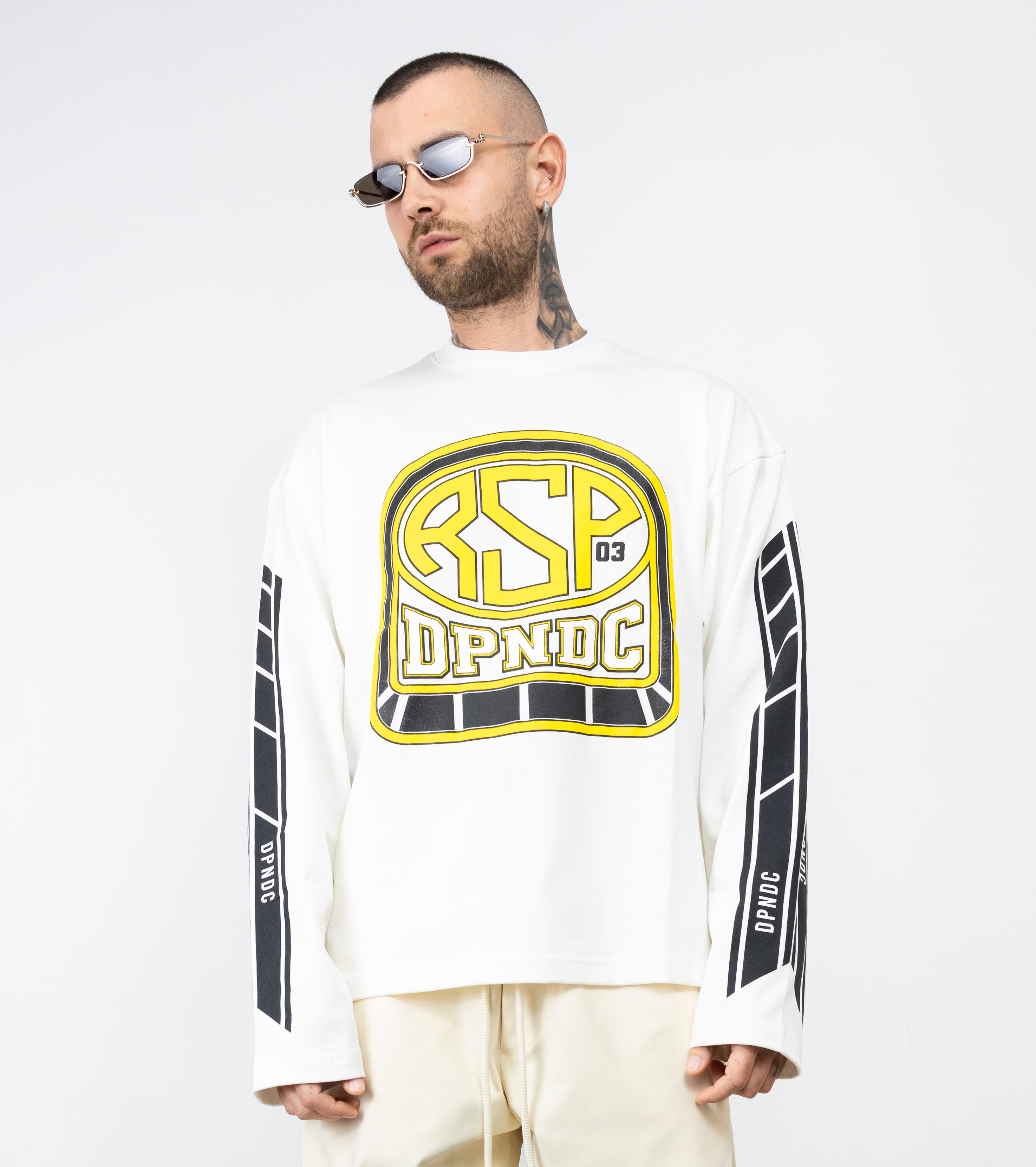 T-shirt st.logo dependencia new