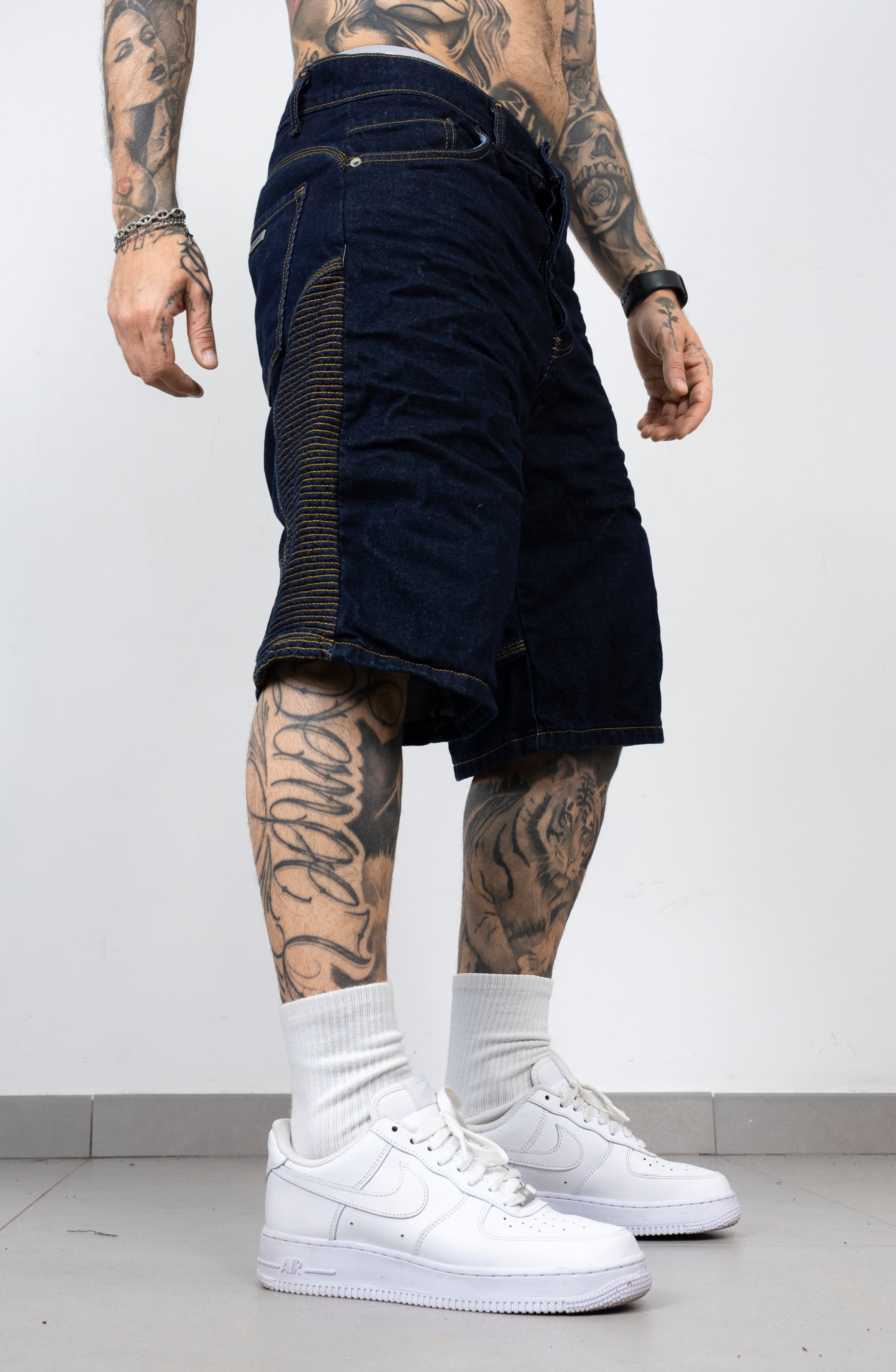 Short16