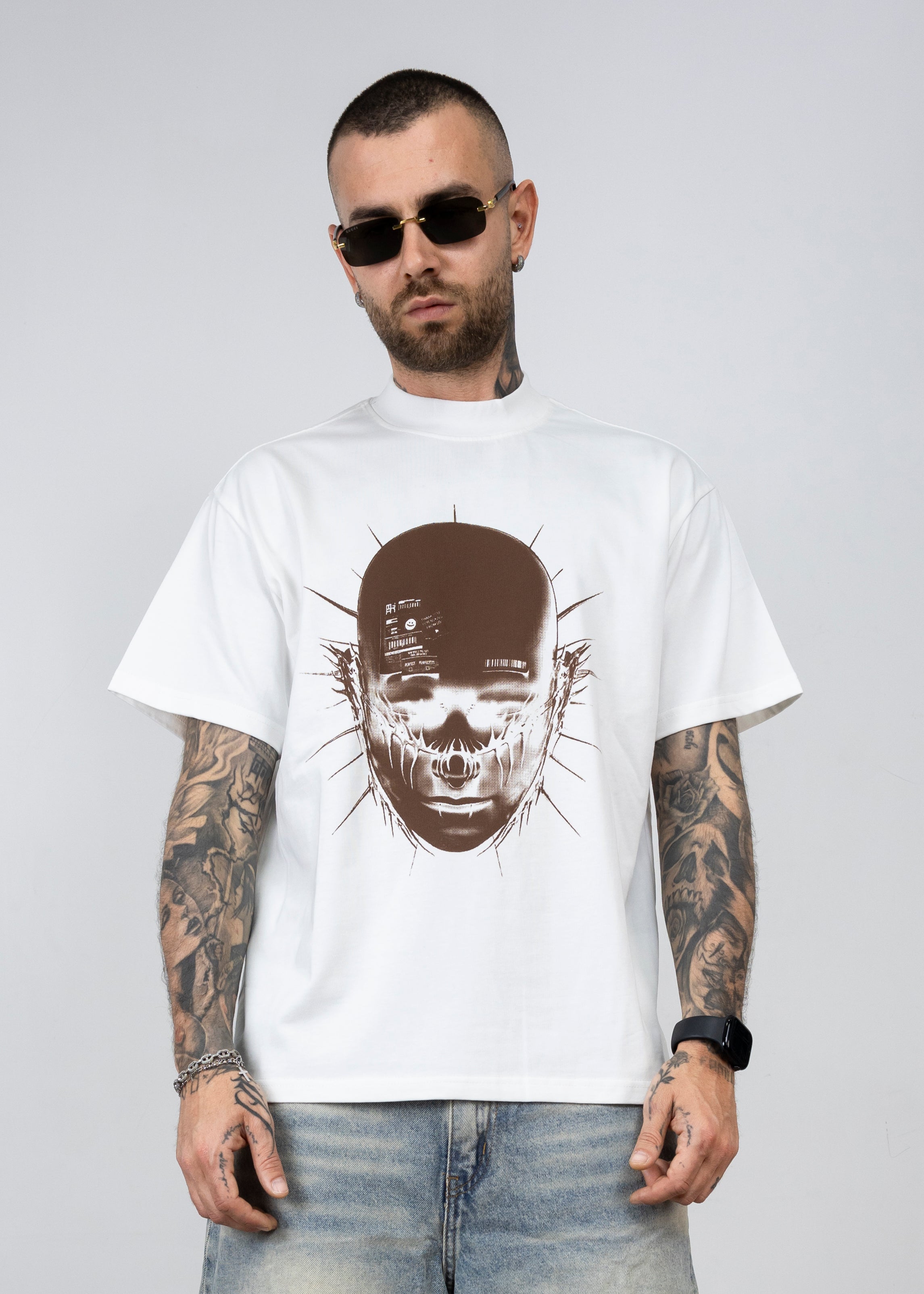 T-shirt head