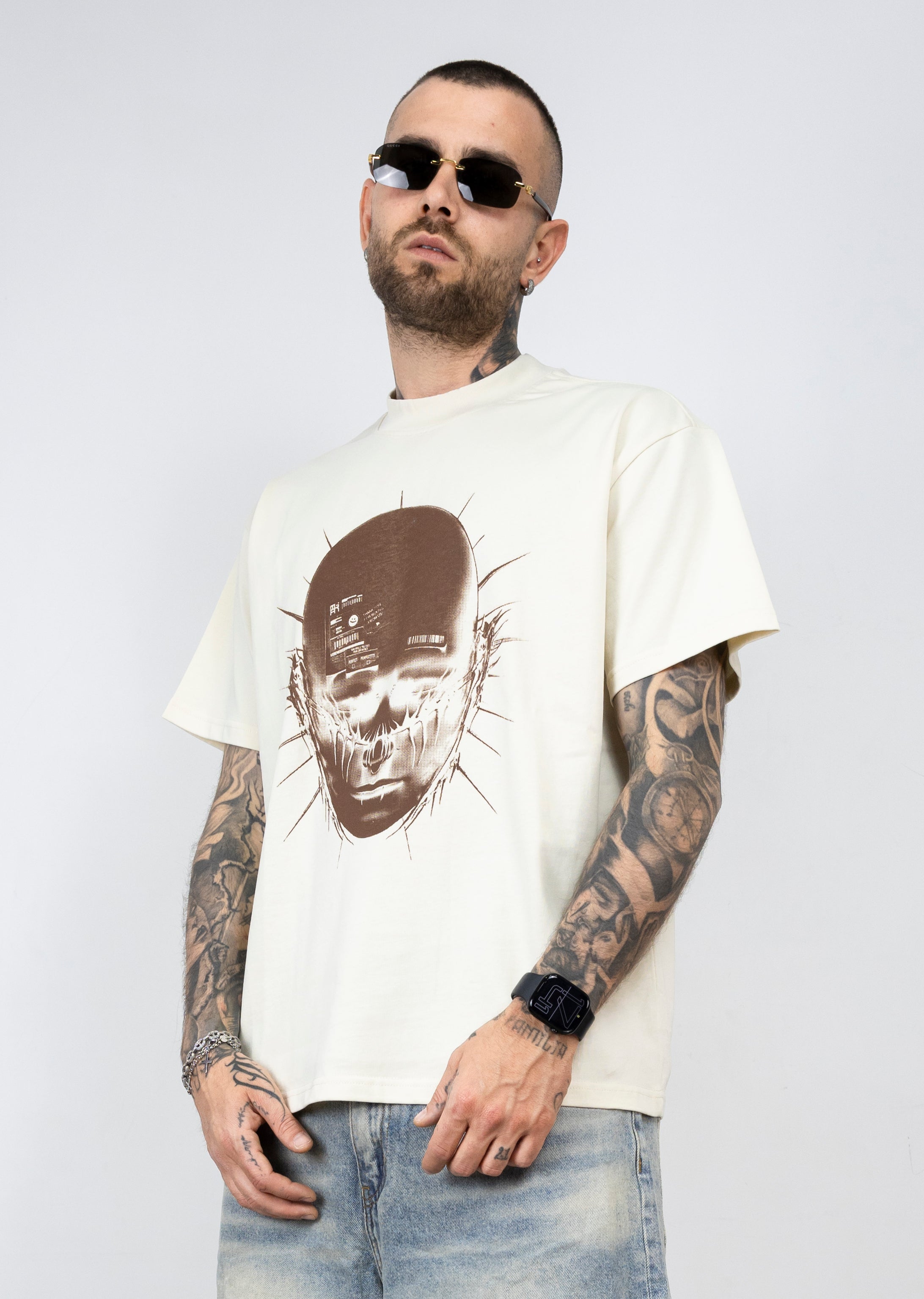 T-shirt head