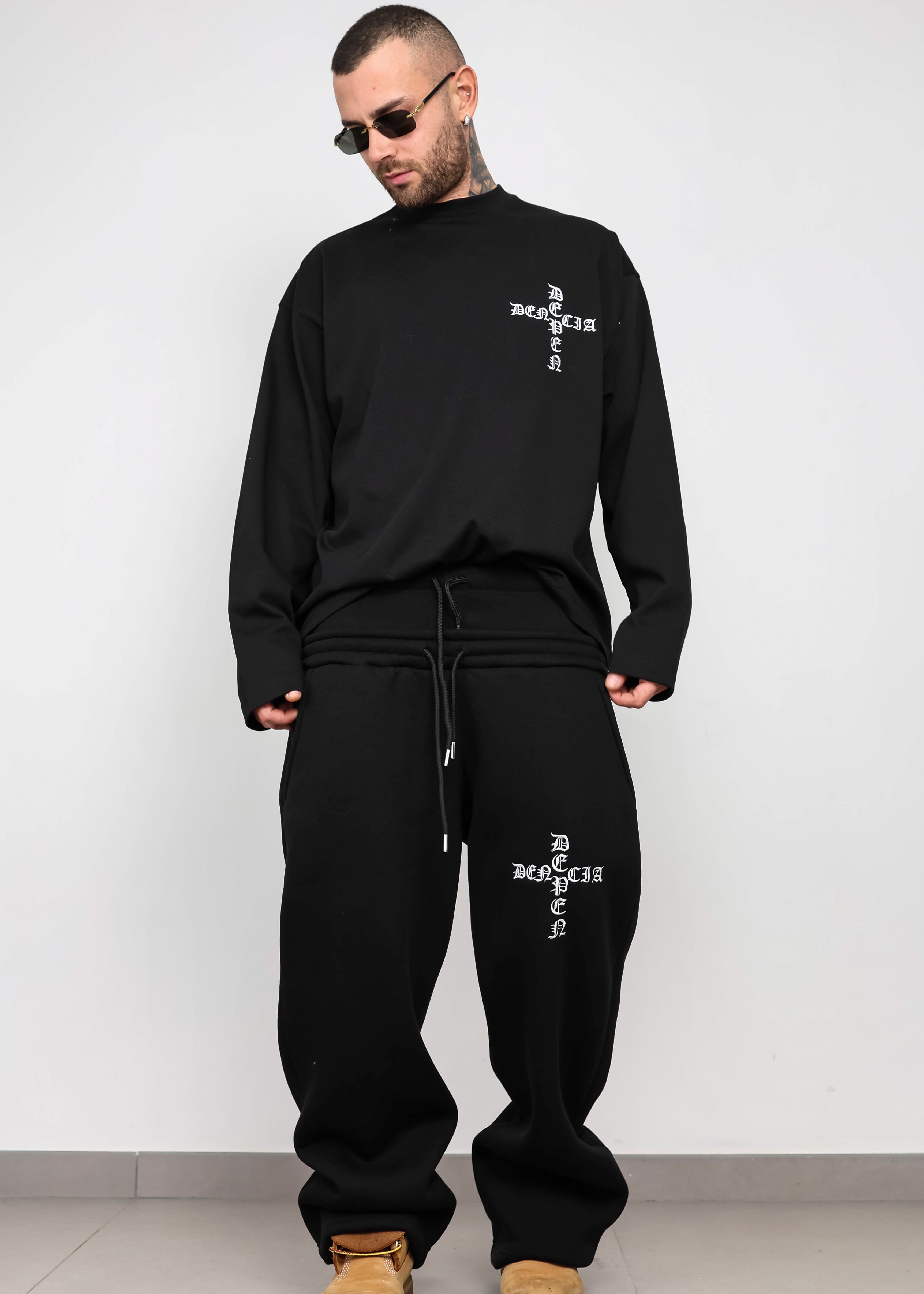 Coordinato dependencia logo a contrasto