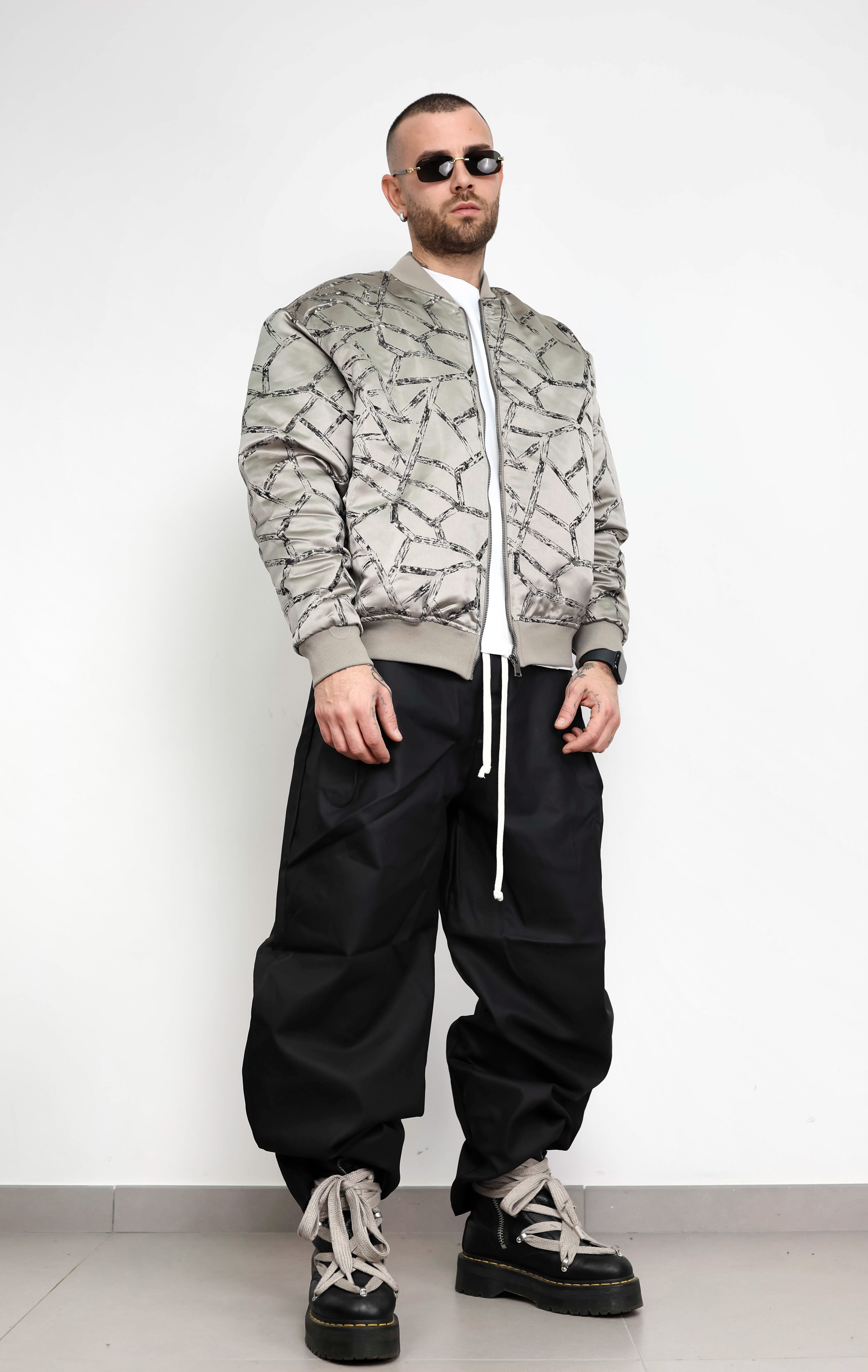 Bomber abstract grey